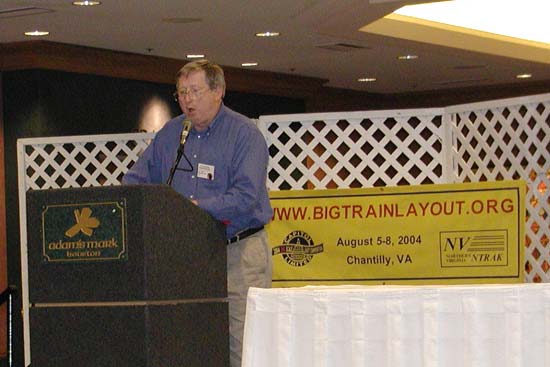 Jim Kelly at the convention banquet